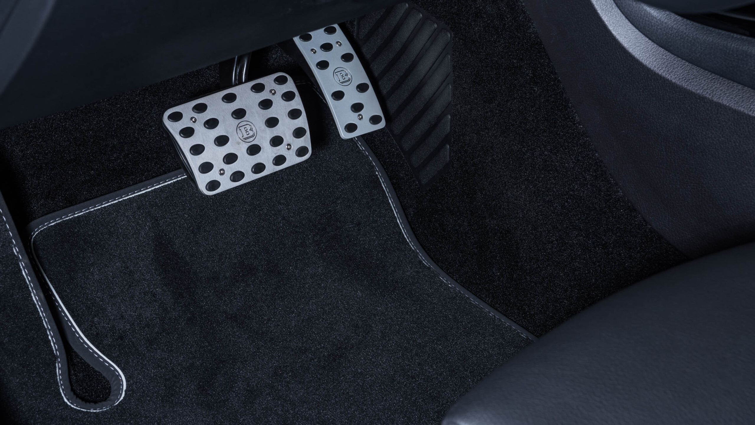 BRABUS Interior Package Accessoires Mercedes W 177 AMG A 45