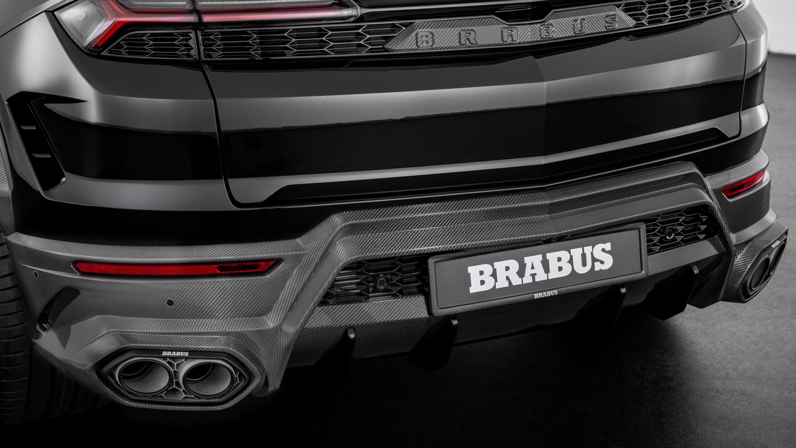 Carbon Rear Diffuser BRABUS based on Lamborghini URUS SE