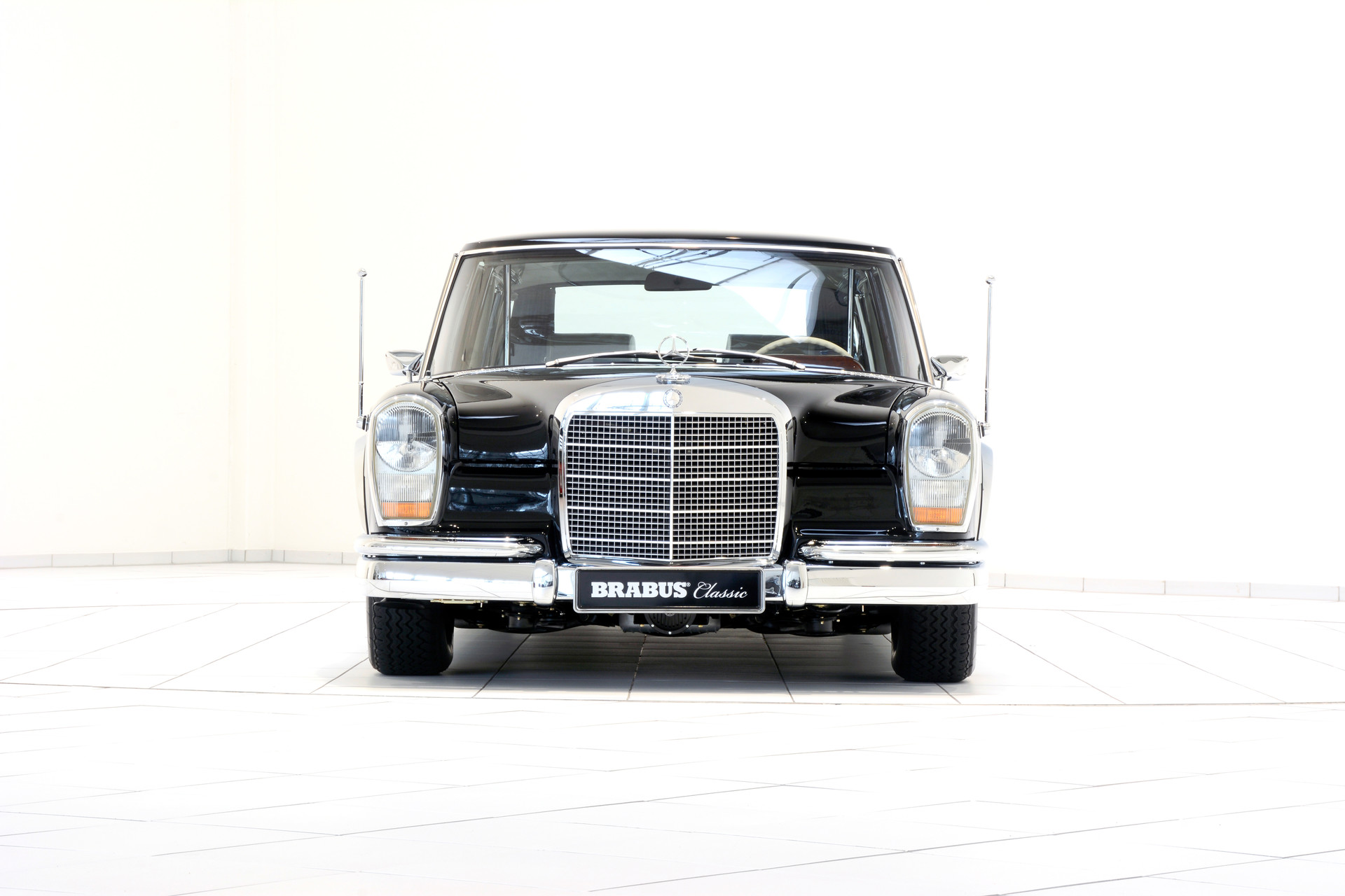 Mercedes Benz 600 Pullman Classics Brabus
