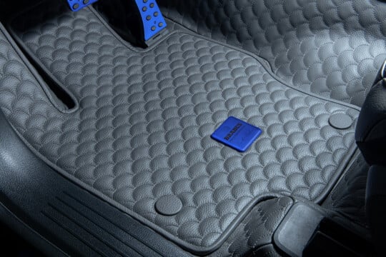 Leather floor mat quilted