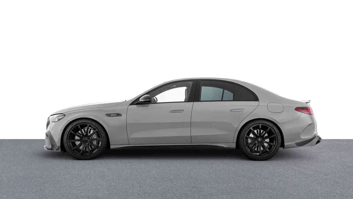BRABUS 700