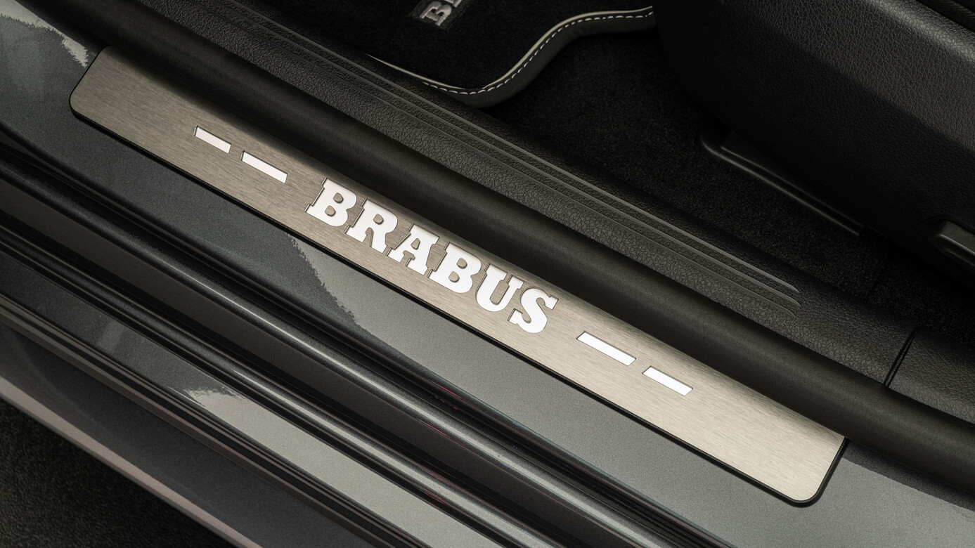 https://www.brabus.com/_Resources/Persistent/3/3/d/8/33d87ef64cb72cc9b0fd19fd8ee8c26dbb06f1fd/206_350_00-1387x780.jpg