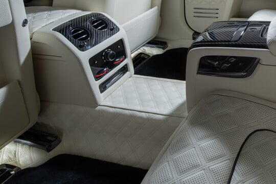 Leather vehicle flooring quilted