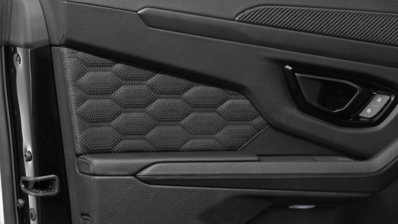 BRABUS SIGNATURE PACKAGE II BRABUS based on Lamborghini URUS SE