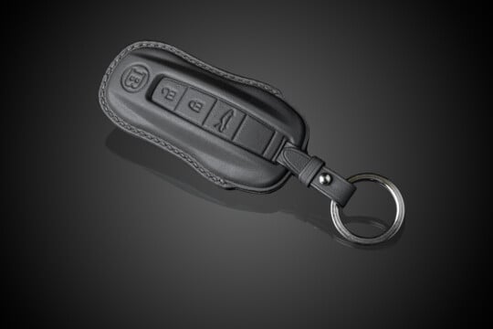 Leather key cover black