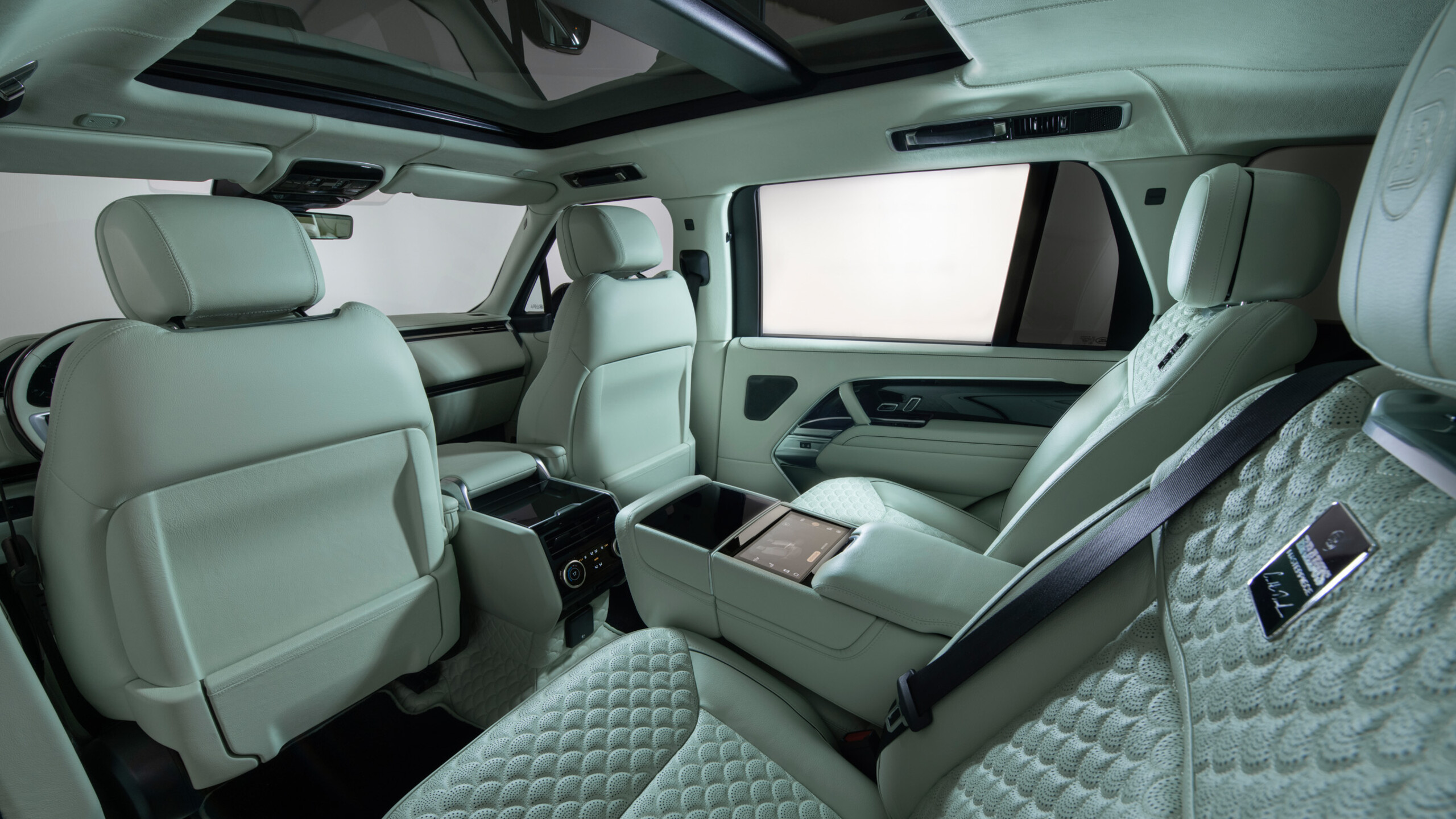 MASTERPIECE Interior BRABUS based on Range Rover