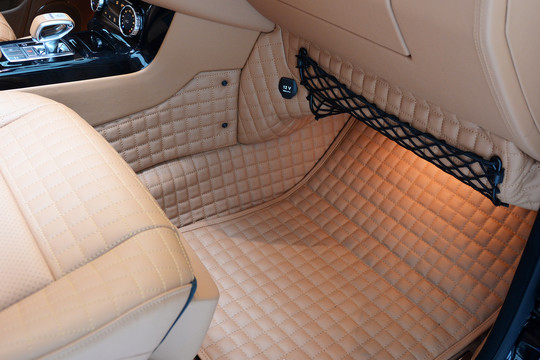 Leather vehicle flooring quilted