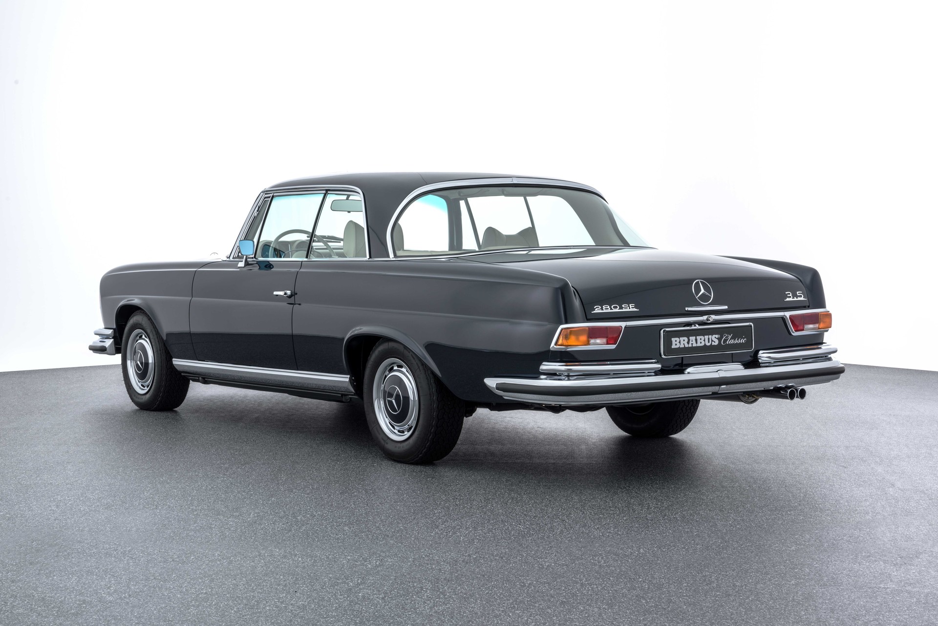 https://www.brabus.com/_Resources/Persistent/8/0/c/5/80c5f8b58a7109fa7405eef43e75cdd2fd72c790/C4S_018C%20%289%29-1920x1281.jpg?bust=80c5f8b5