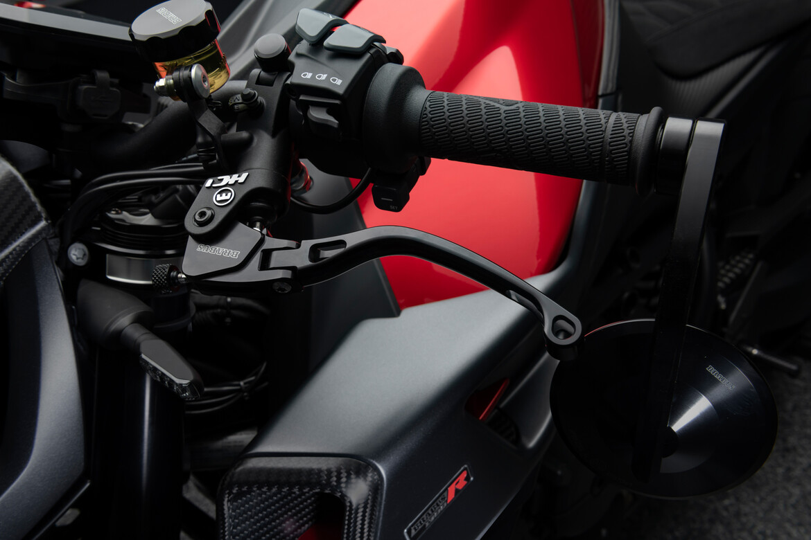 Auto Tuner baut Motorrad! Die neue BRABUS 1300 R 2022