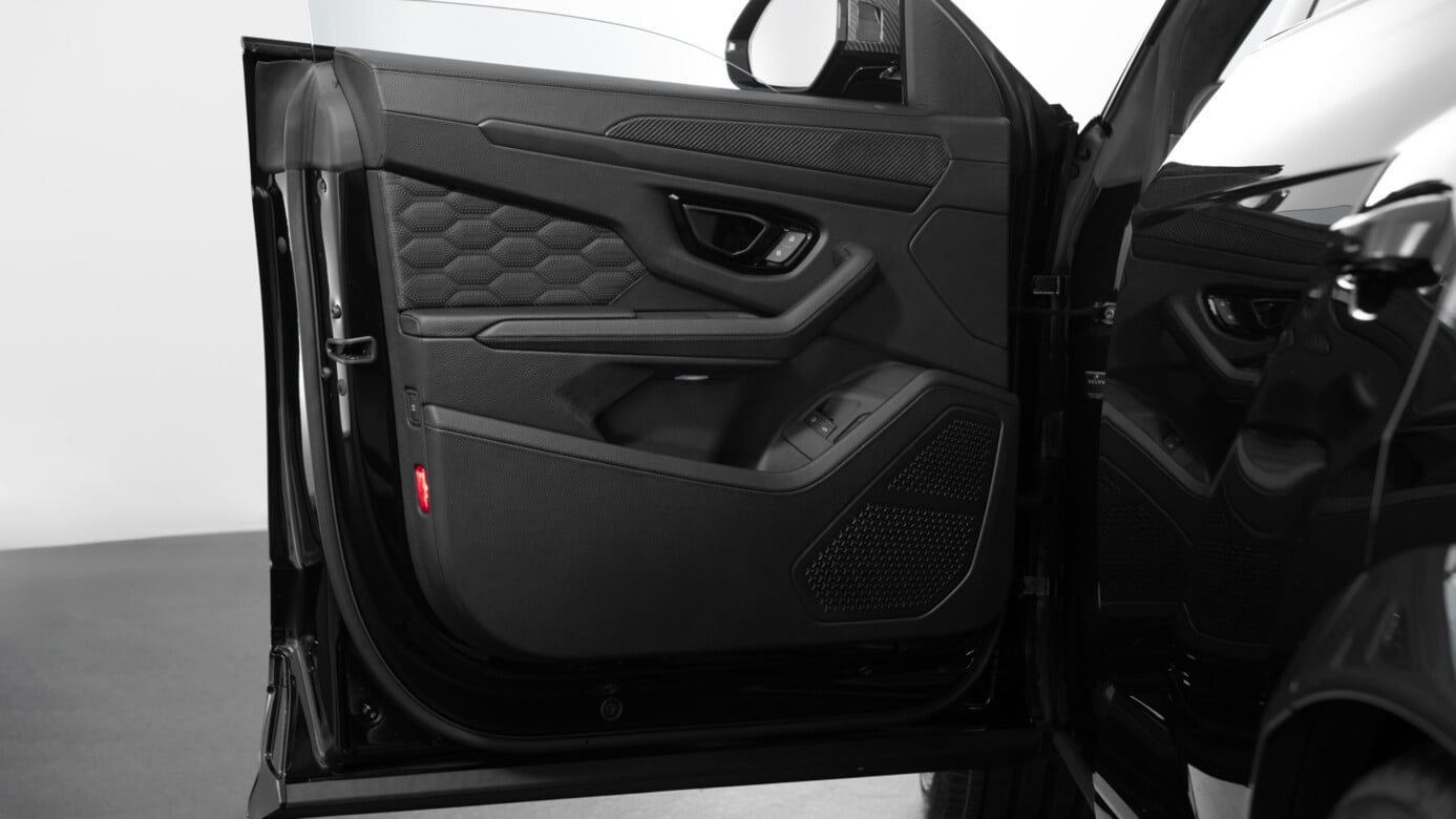 BRABUS MASTERPIECE INTERIOR 9