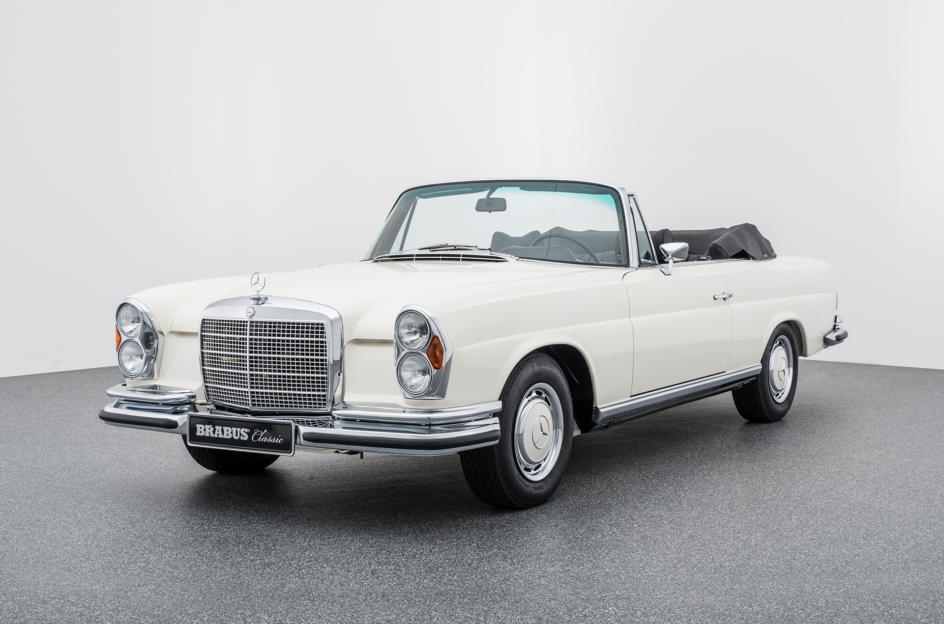 Mercedes Benz w111 Cabrio 280se