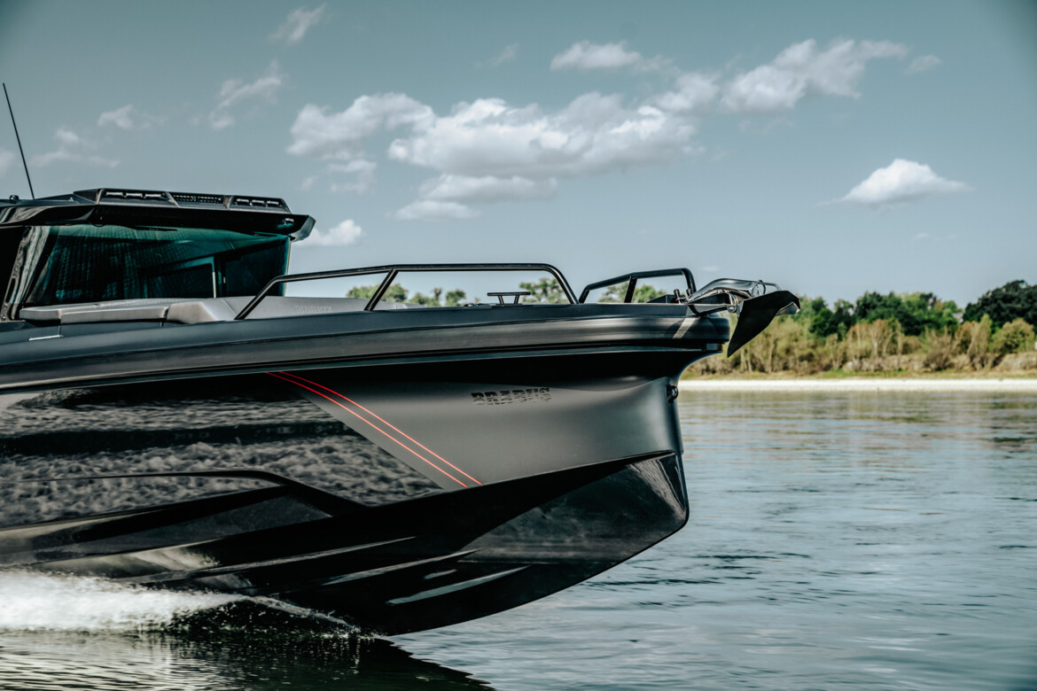 BRABUS Shadow 1000 XC Cross Cabin Black Ops - Boats for Sale - For Sale ...