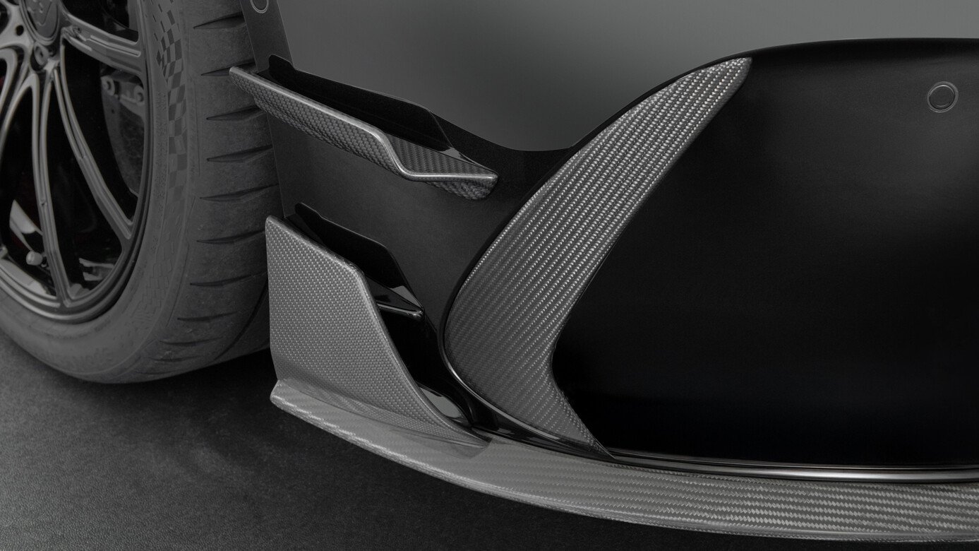 Carbon front spoiler with dive planes 0