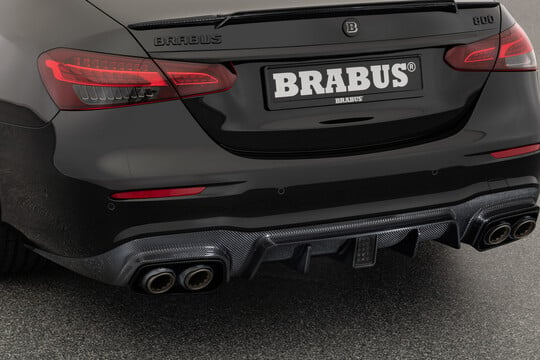 Carbon rear diffuser