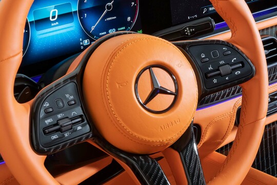 STEERING WHEEL AIRBAG TO BE COVERED IN LEATHER