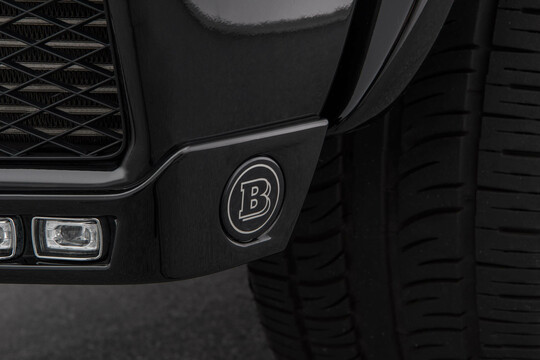 Front fascia attachment incl. daytime running lights bright with turn signal function