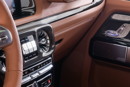 Leather dashboard underpaneling
